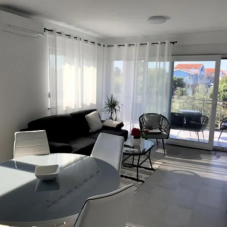 2 Bdrm Apartment In Zaton, Zadar * Biograd Na Moru